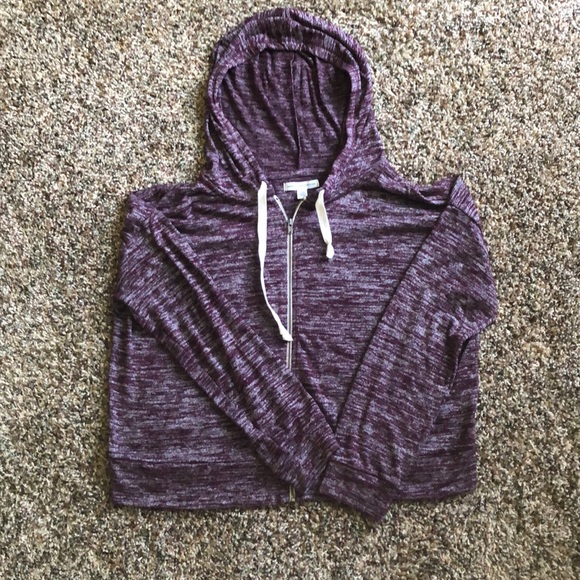 American Eagle Outfitters Sweaters - American eagle crop hoodie